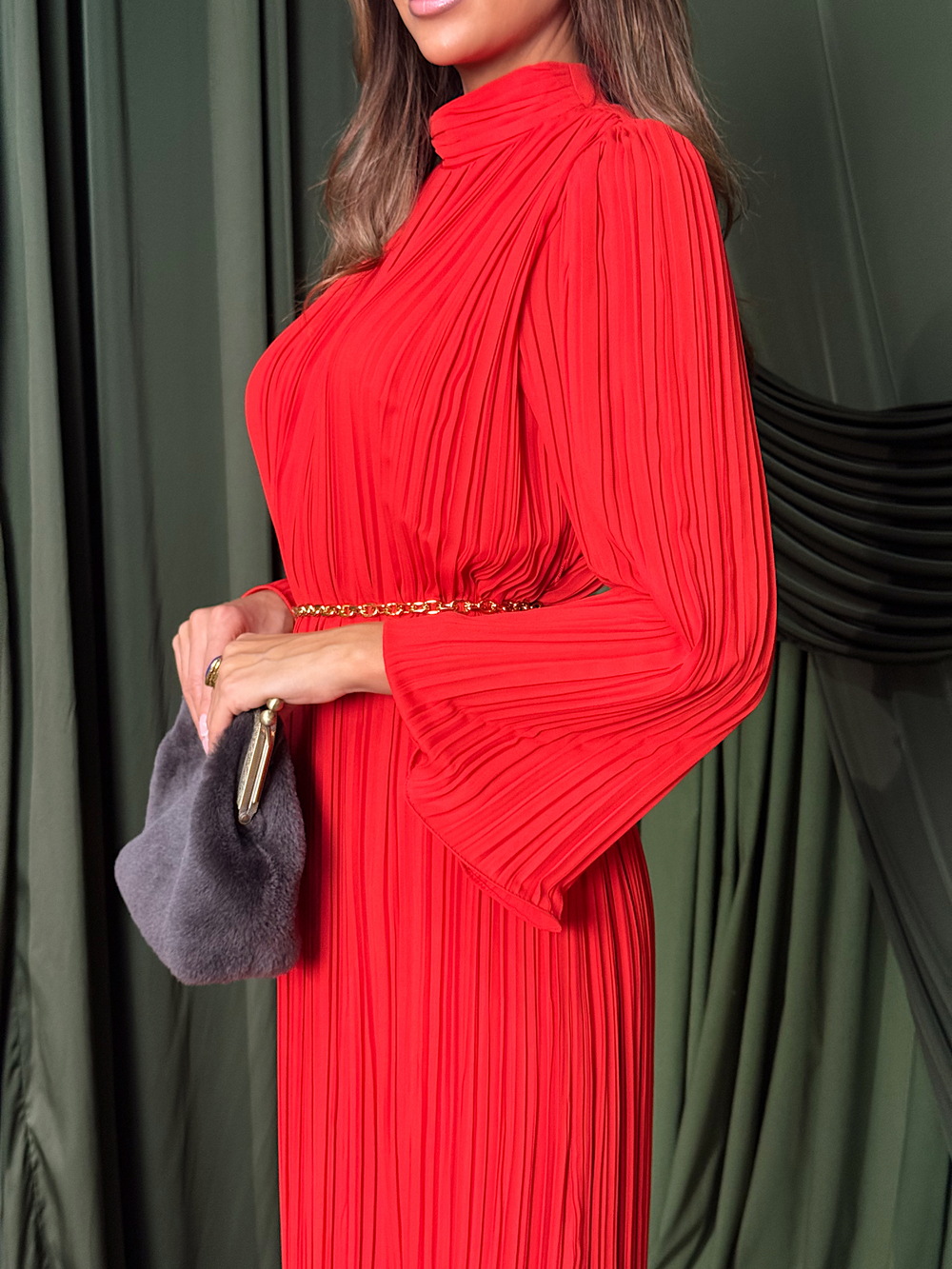 Платье плиссированное с воланами