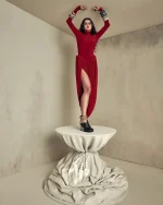 Платье с буфами и открытой спиной