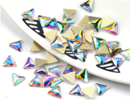 Треугольники для маникюра