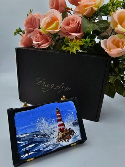 Визитница для собственных визиток в виде кейса с авторской росписью акрилом " Маяк"