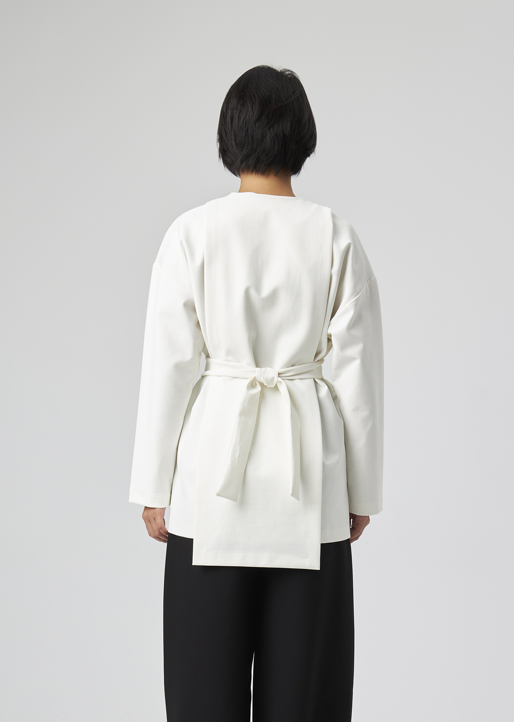 BLOUSE WITH A BELT | L | WHITE