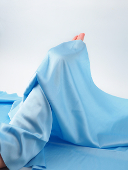 Шелк армани голубой глянцевый плотность 90 г/м2 метражом