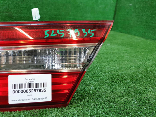 Фонарь правый внут Toyota Camry xv70 17-нв галоген