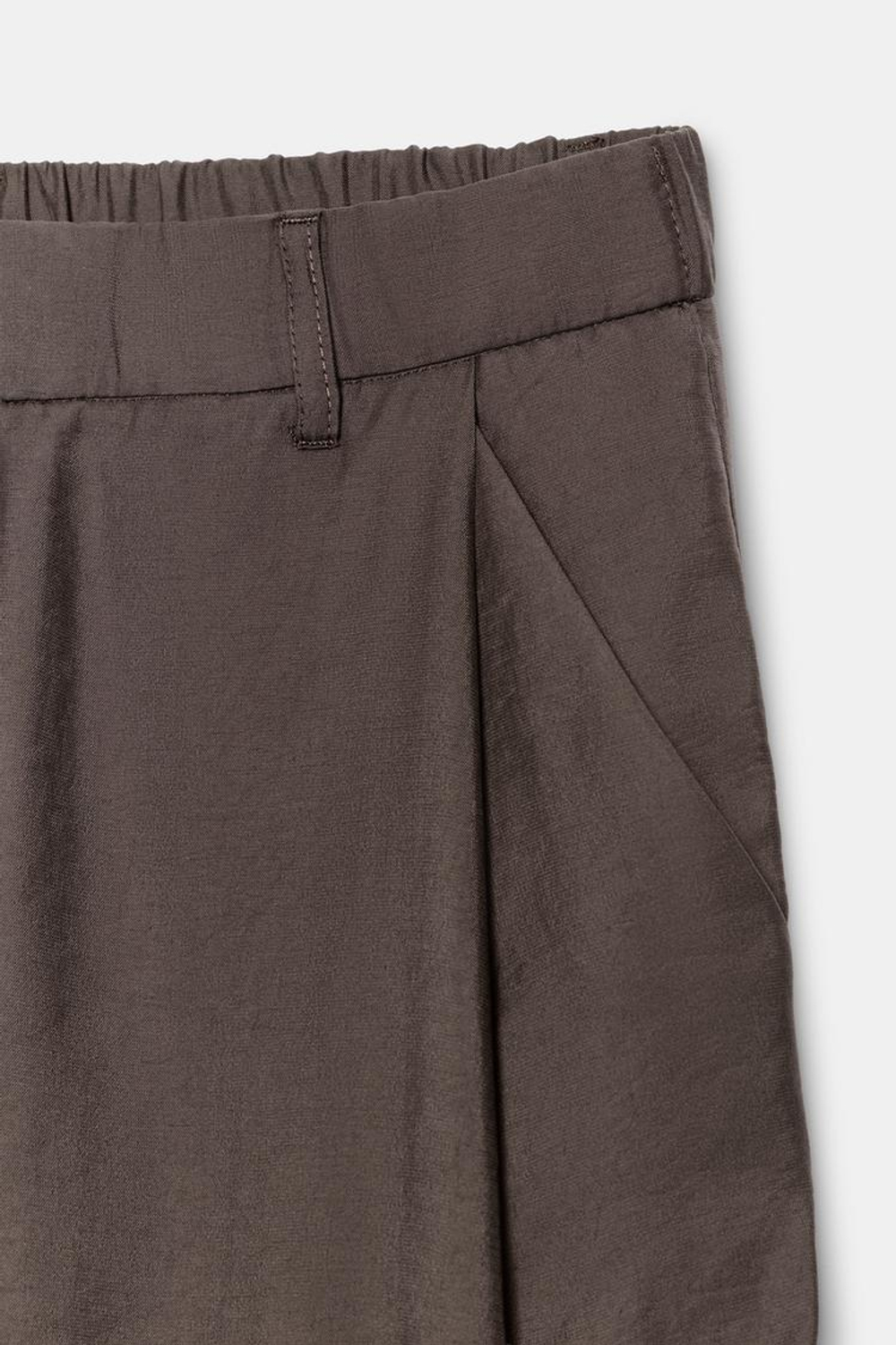 ZARA СТРУЯЩИЕСЯ БРЮКИ СО СКЛАДКАМИ, ТЕМНО-КОРИЧНЕВЫЙ