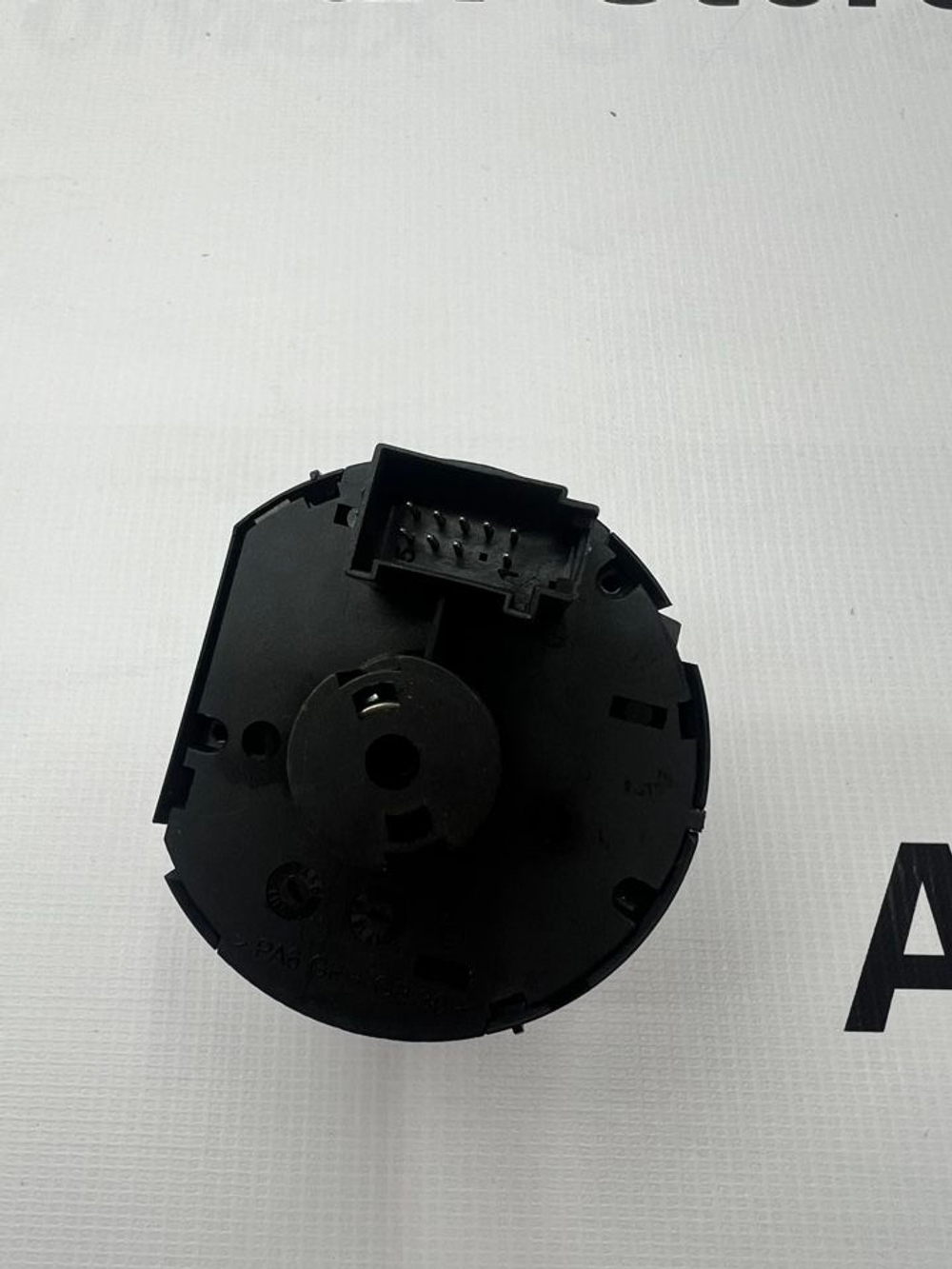 Пeреключатель свeта Vоlkswаgеn Pаssat В6, Tiguan. 1K0941431BD. Оригинал