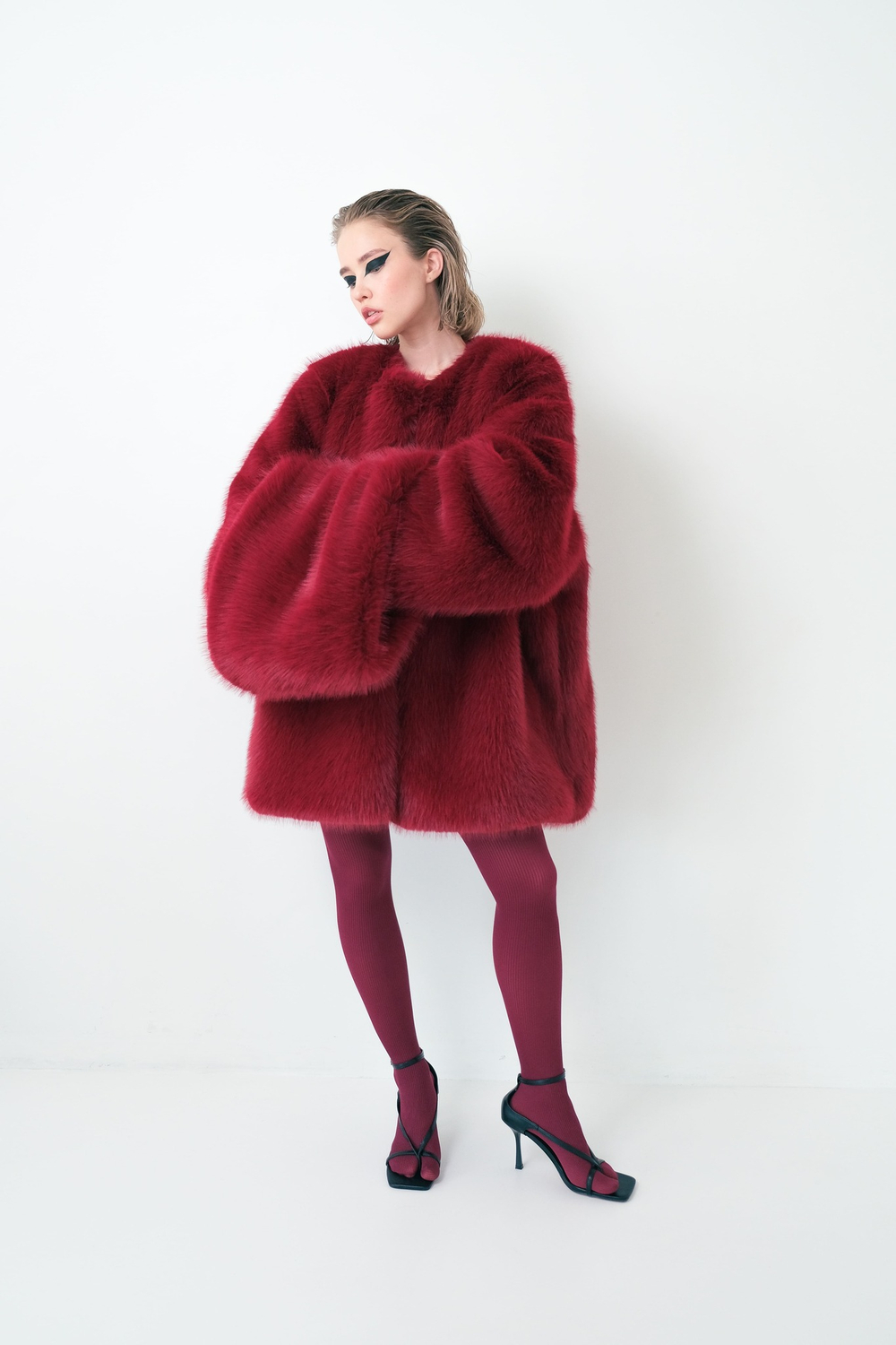 Шуба Old Money Red