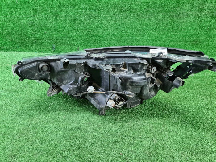 Битая Фара правая Toyota RAV4 5 XA50 (2018-н.в.) LED