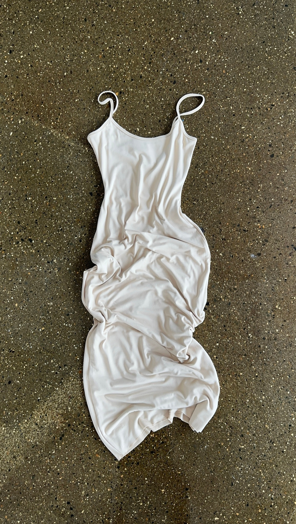 DRESS FIRST LOVE
