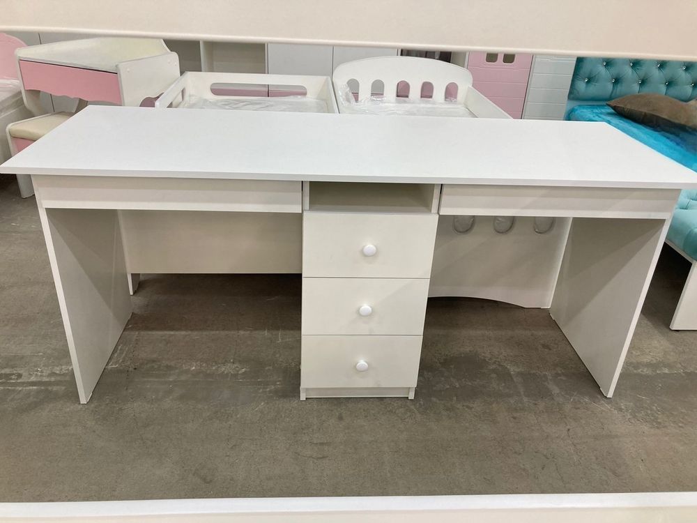 Стол письменный В-5 белый/белый