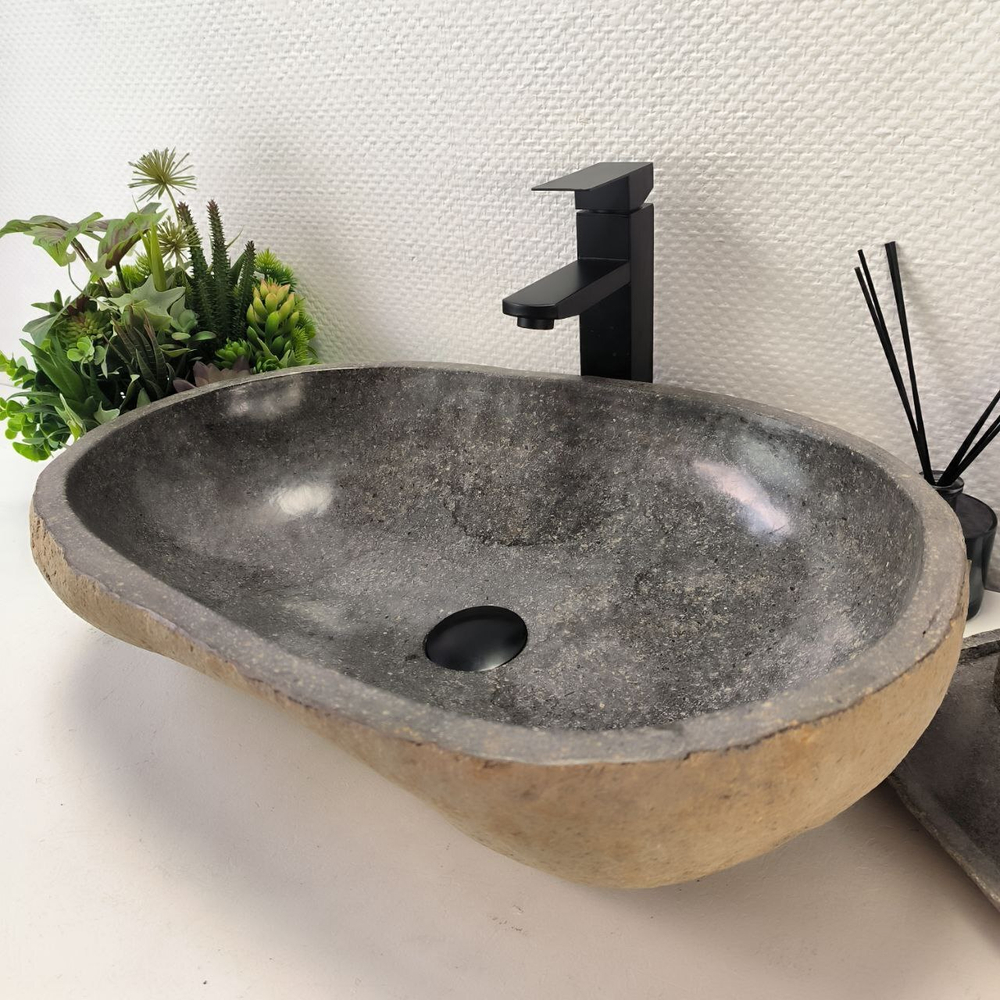 Раковина из речного камня RS-63424 (57*39*16) 0123