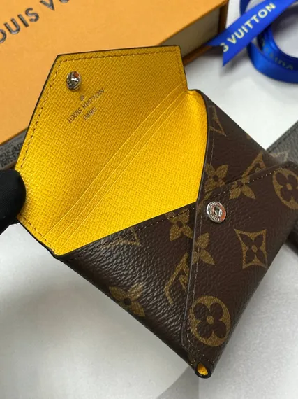 Держатель для карт Louis Vuitton Kirigami красный