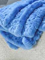 "Вязаный" детский плед из натурального меха рекс "Котик" 120х80 см (голубой)