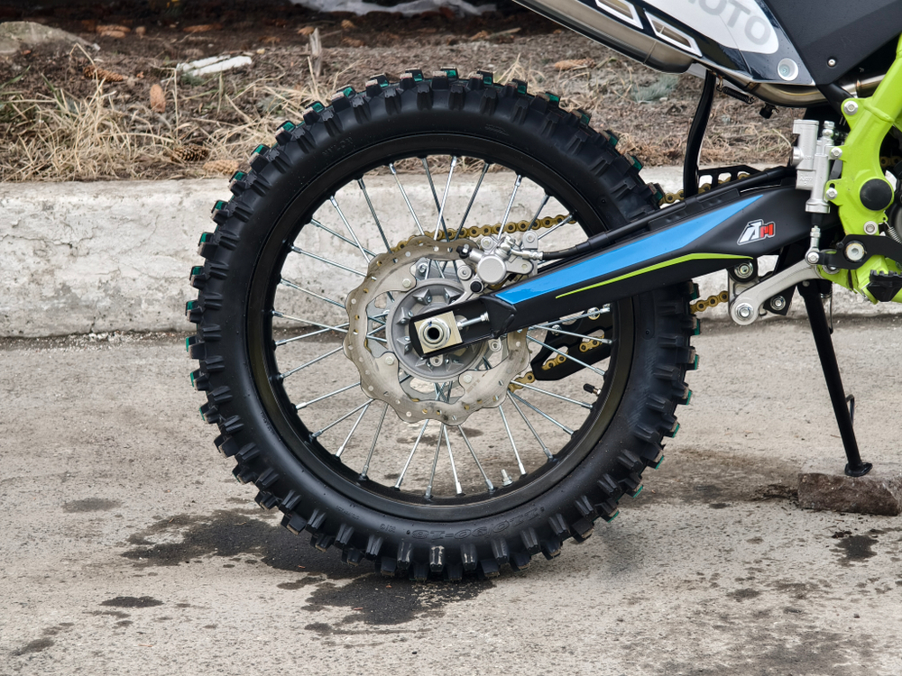 Мотоцикл кросс Apollo Thunder-250 (110/90-18)