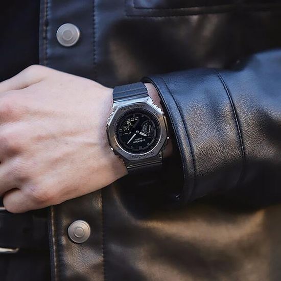 Наручные часы Casio G-Shock GM-2100BB-1AER