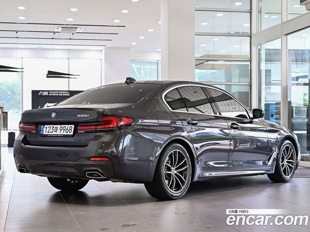 BMW 5 Series (G30) 520i M Sports (06.2023)