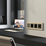 Рамка на 4 поста AluMax (шампань) W0043511