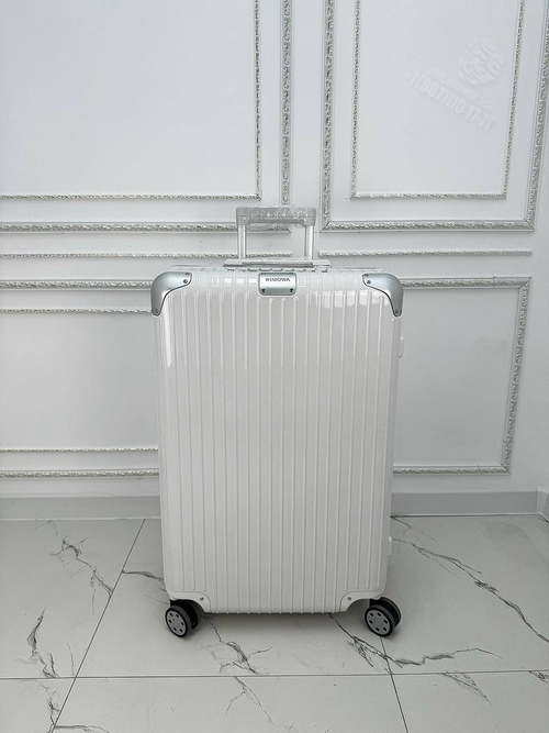 Дорожный чемодан Rimowa
