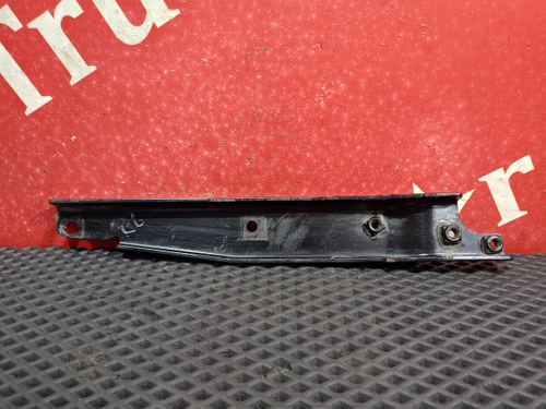 Кронштейн теплового экрана глушителя