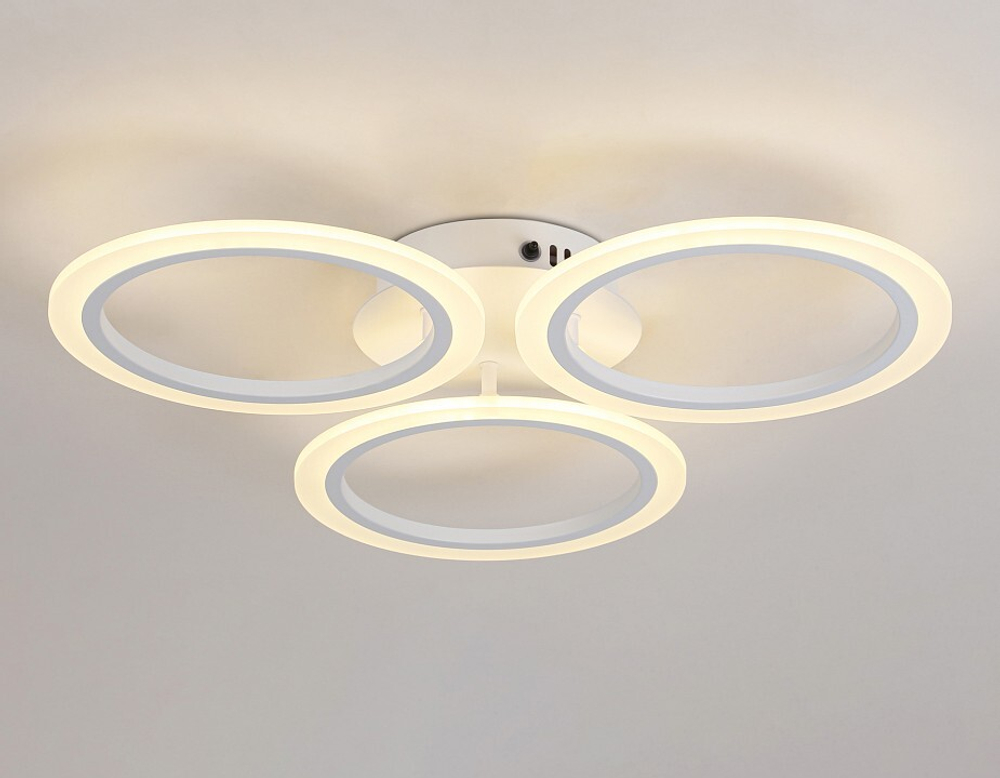 Потолочная люстра Ambrella Light FA FA4052