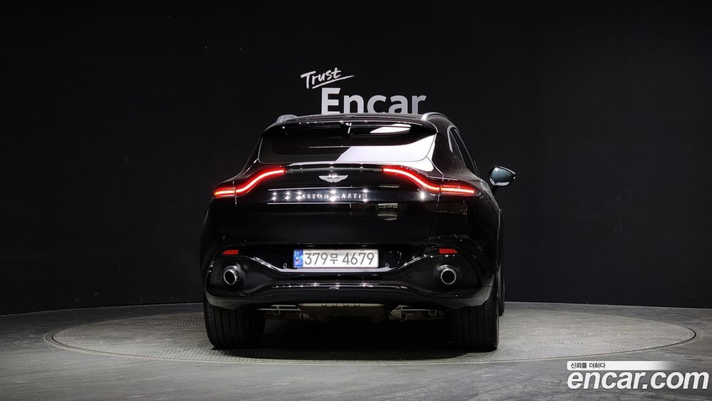 Aston Martin DBX 4.0 V8 (07.2021)