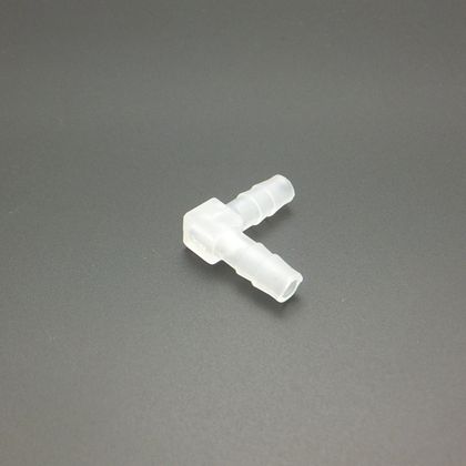 Уголок пластиковый 8 мм