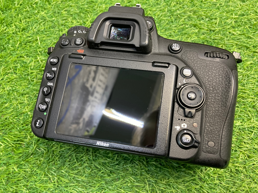 Nikon D750 386.000 кадров