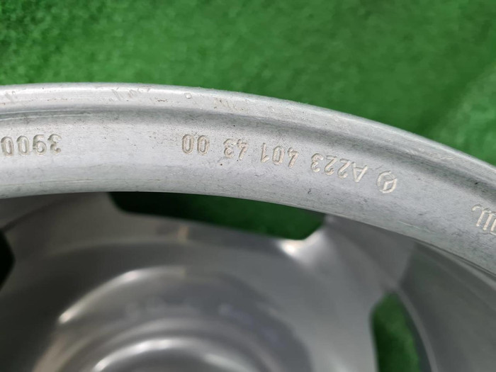 Диск литой R20 Mercedes S W223 (20-нв) Maybach зад