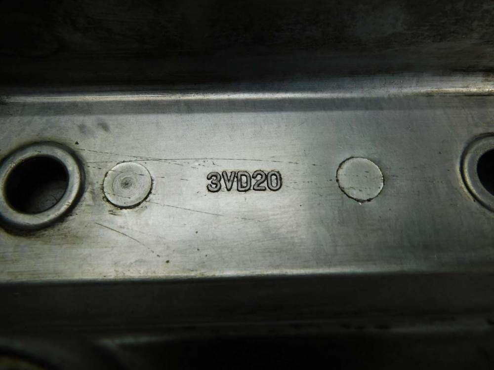 крышка клапанная Yamaha TDM850-2 RN03J