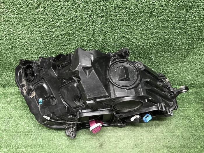 Фара левая Mercedes S W223 (20-нв) Digital Light