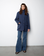 Пальто-жакет из шерсти елочка темно-синий