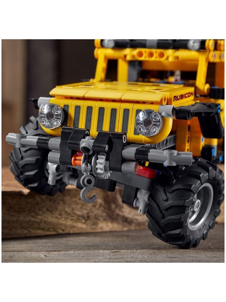 Конструктор LEGO Technic Jeep Wrangler 42122