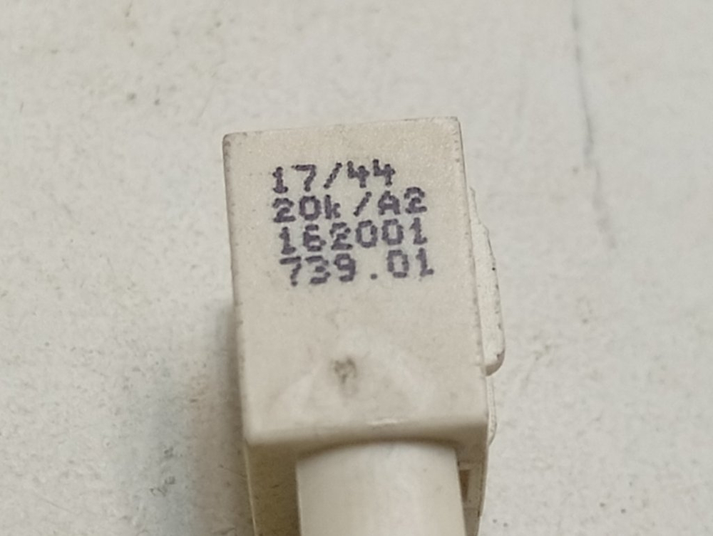 RST602 кт66 Датчик температуры для стиральной машины Hotpoint-Ariston 162001739 б/у