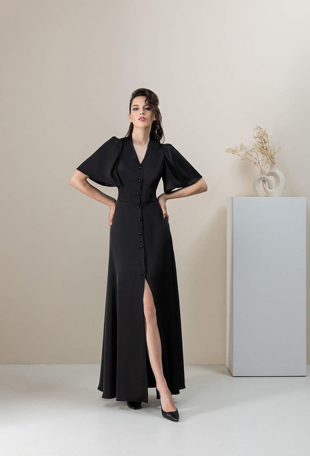 Платье в пол на пуговицах черное 07-05-23 SS