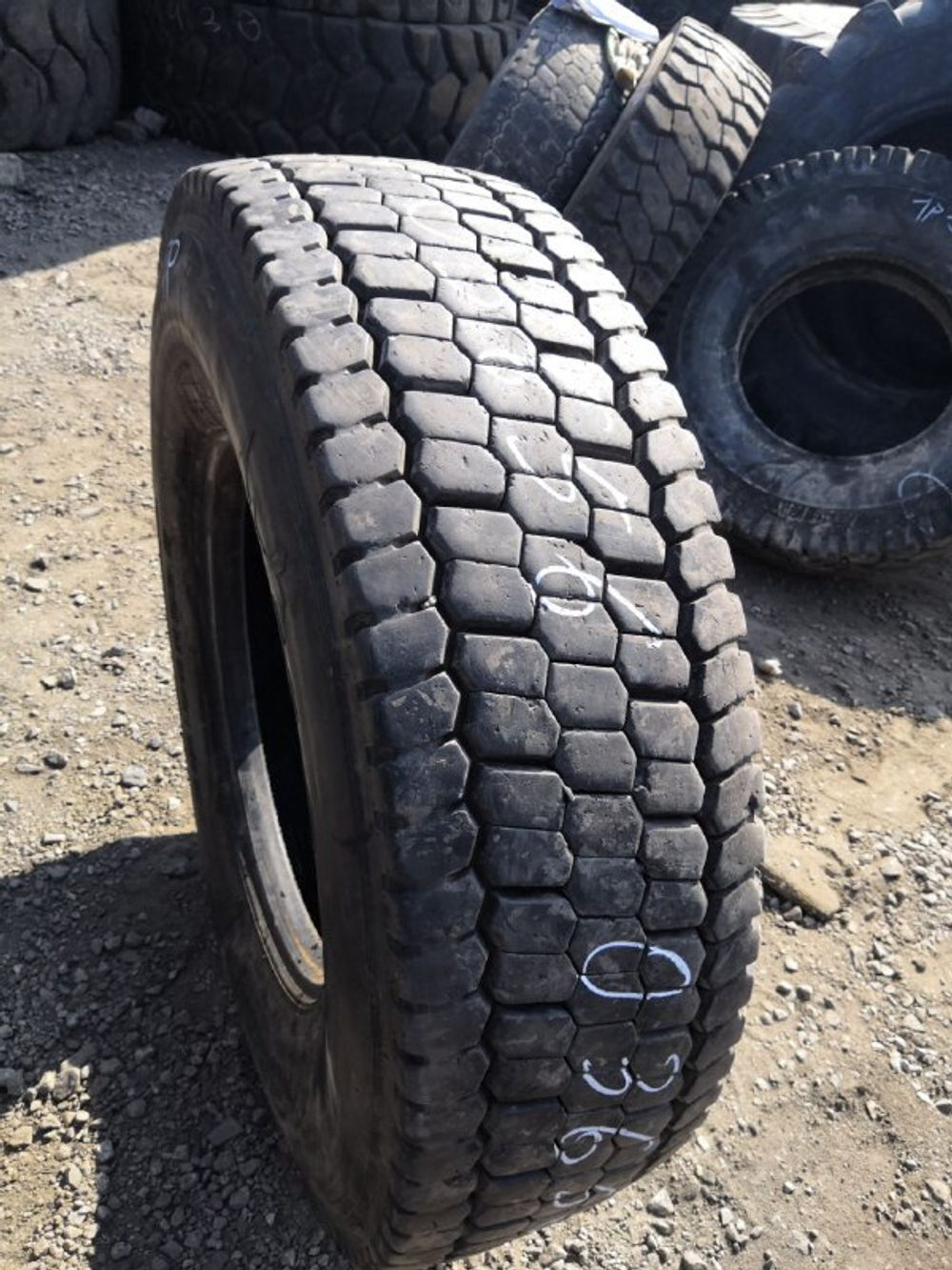315/80R22.5 Kama NR201 шина б/у