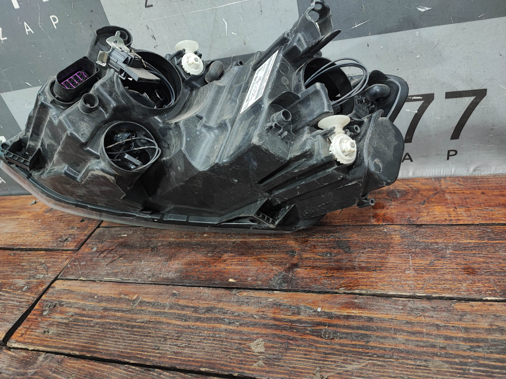 Фара правая галоген Volkswagen Polo 5 15-20 Б/У Оригинал 6C1941006B