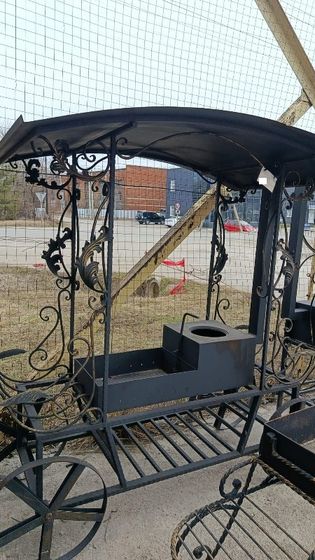 Мангал Карета с плитой МК004