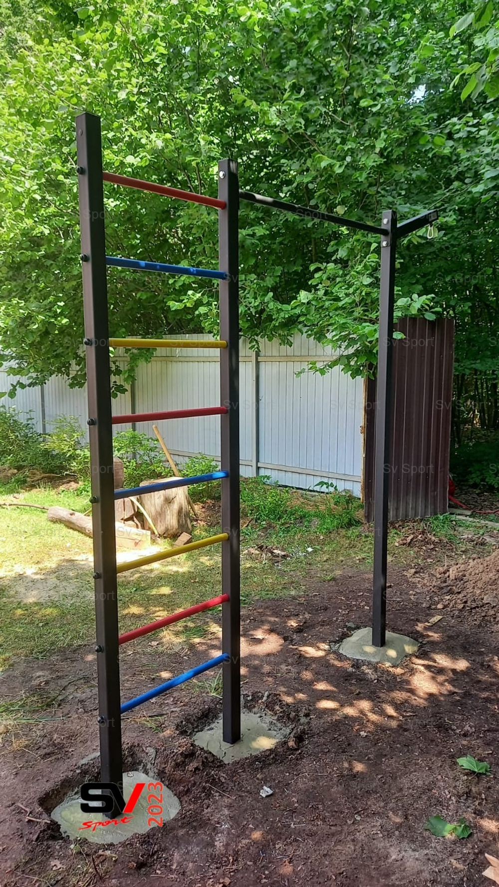 Монтаж уличной шведской стенки Sv Sport (3 вертикальных столба)