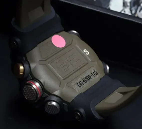 Наручные часы Casio GG-B100-1A3