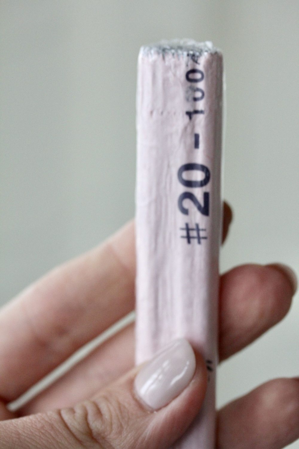 Проволока для рукоделия японская в тейпе №20 (Белая, 100 шт) / Проволока толстая для флористики Белая