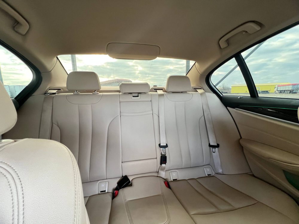 BMW 5-SERIES 530i xDrive