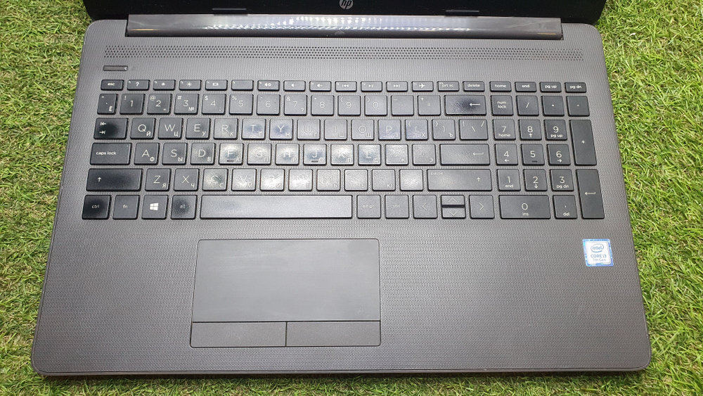 Ноутбук HP i3-7/8Gb