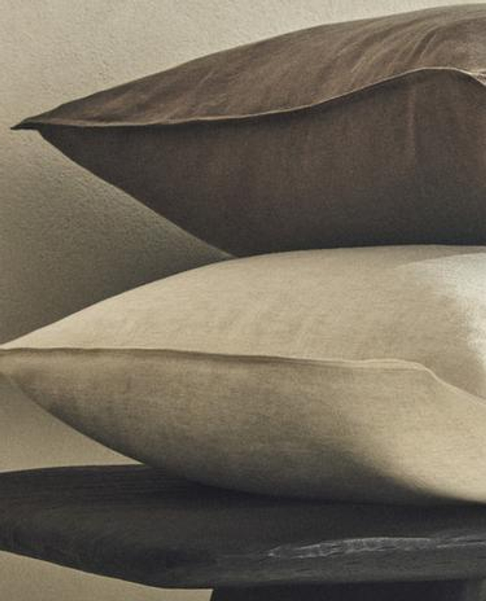 ZARA HOME ОДНОТОННАЯ ЛЬНЯНАЯ НАВОЛОЧКА, СВЕТЛО-БЕЖЕВЫЙ