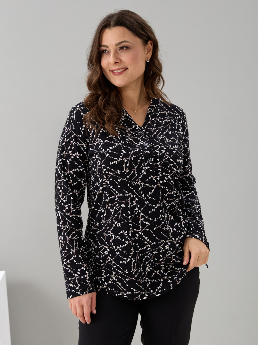 Блузка БЛ-22/черный-веточки