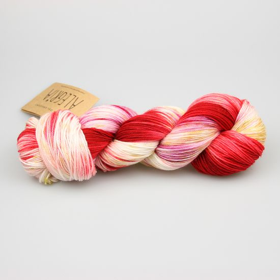 Пряжа MANOS DEL URUGUAY Alegria (75% меринос, 25% полиамид)