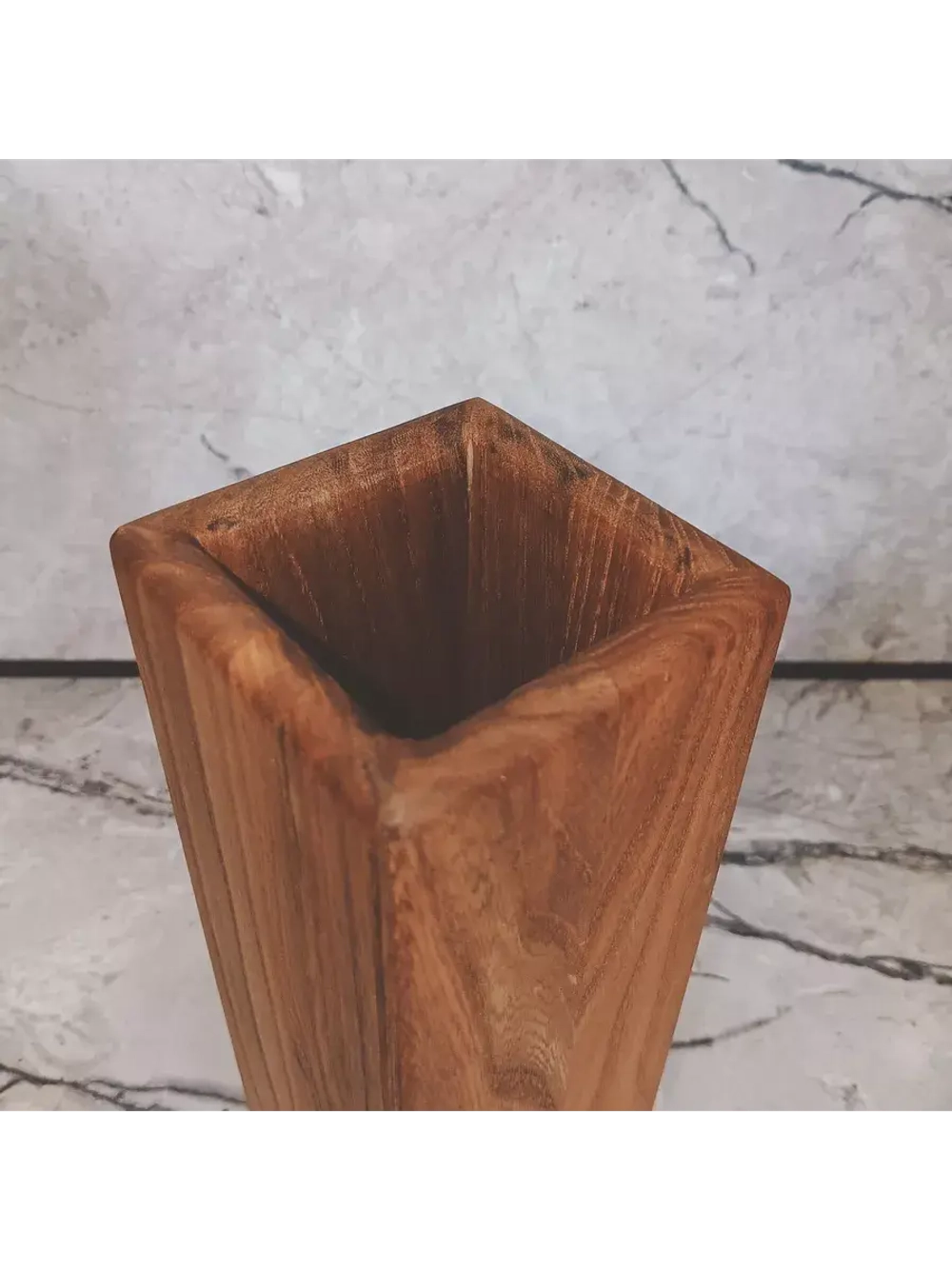 Ваза для сухоцветов