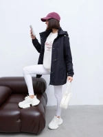 Ветровка с капюшоном удлиненная