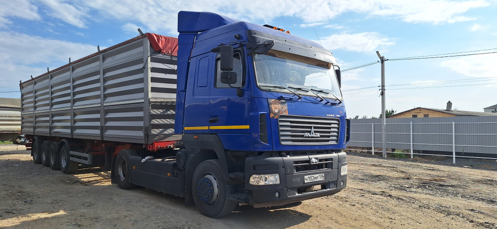 МАЗ 5440 4x2 Седельный тягач 544028-570-031 (Дизельный, 11,8 л, 428 л.с., МТ)