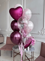 Воздушная композиция из шаров: гармония бордо и пудры