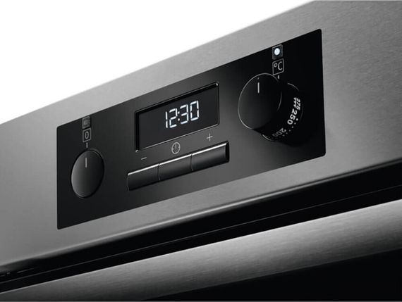 Духовой шкаф AEG BEB351110M