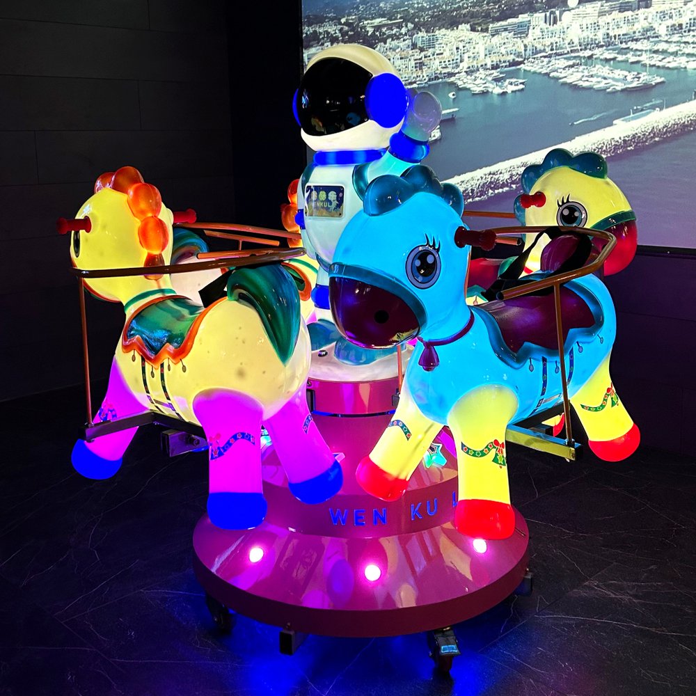 Аттракцион карусель "Космические пони"